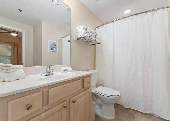 Crystal Shores West 902