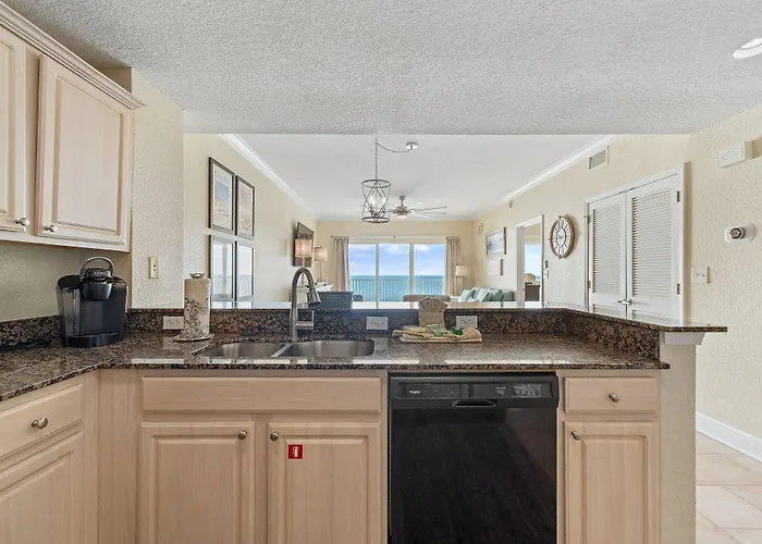 Crystal Shores West 902